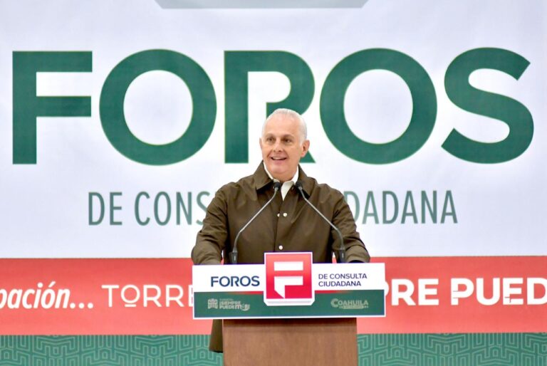 Román Cepeda preside los Foros de Consulta Ciudadana en Torreón