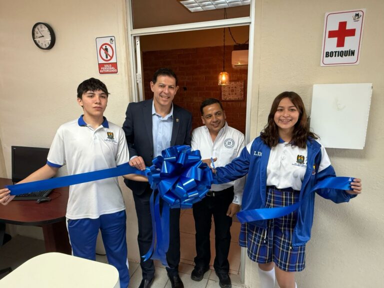 Visita Rector de la UA de C la Escuela de Bachilleres “Luis Donaldo Colosio Murrieta” e inaugura diversas obras