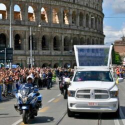 Despiden al Papa más de 160 países