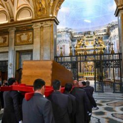 Despiden al Papa más de 160 países1