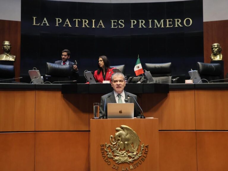 El priista Miguel Riquelme denuncia captura política, tras toma de protesta de nuevos consejeros en Pemex y CFE