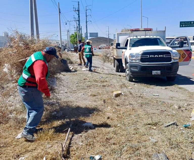 Empleo Temporal embellece espacios públicos y apoya a familias de la ciudad