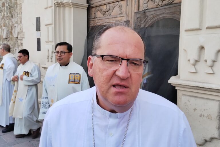 Invita Obispo a saltillenses a pedir por proceso de beatificación de monseñor Jesús María Echavarría