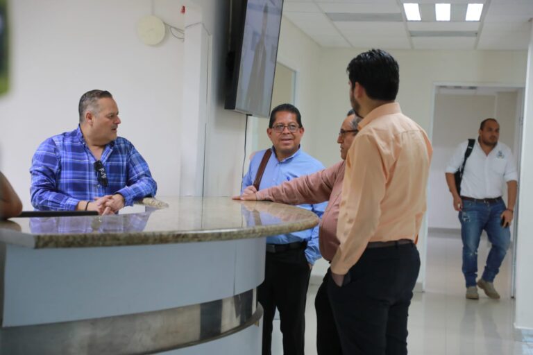 Presenta Municipio denuncia contra “Lord Tablazos”, funcionario judicial que insultó y amenazó a policías en Saltillo