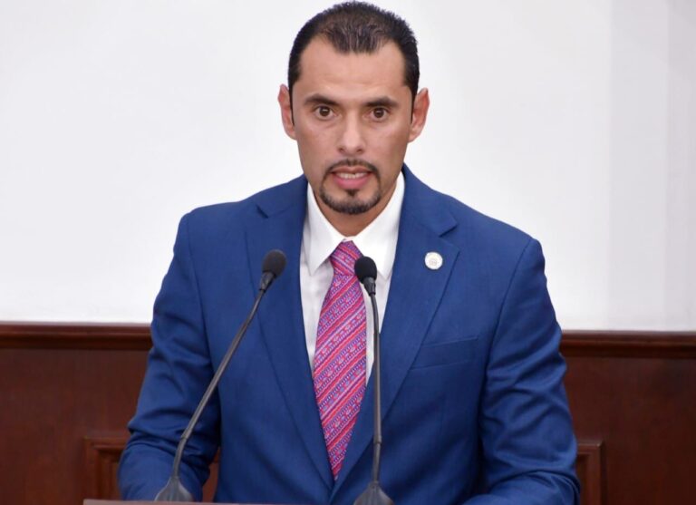 Promueve el diputado Sergio Zenón se incorpore Coahuila en programa de paneles solares en viviendas