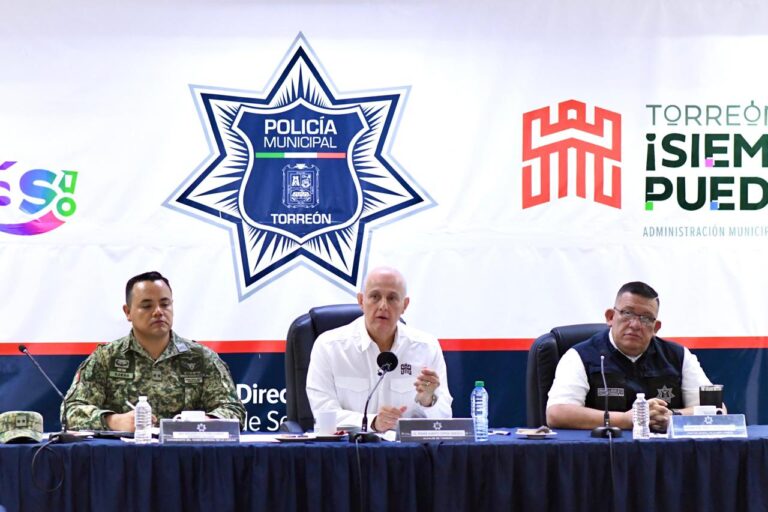 Román Alberto Cepeda González exhorta a la ciudadanía y a los turistas a disfrutar Torreón con responsabilidad