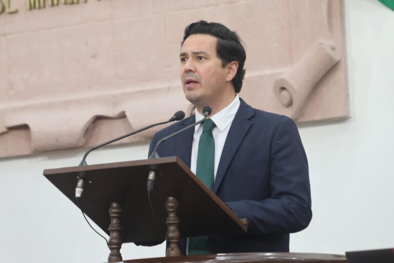 Urgente prevenga federación a jóvenes sobre riesgos de falsas ofertas laborales: Gerardo Aguado