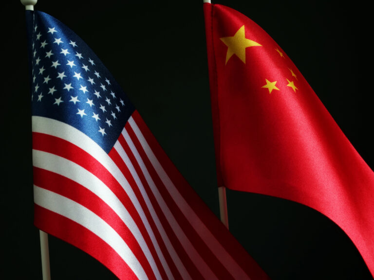 China se opone firmemente a aranceles de Estados Unidos