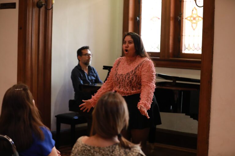 Compañía de Ópera ofrece recital en la Casa Purcell