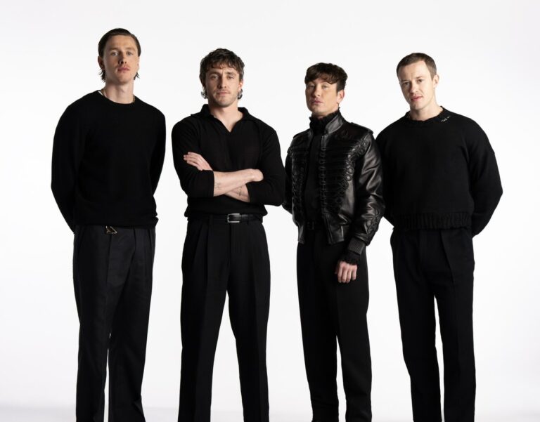 Dan a conocer a los 4 actores que interpretarán las películas biográficas de los Beatles