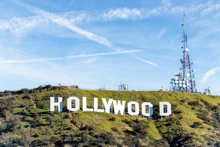 Golpe a Hollywood: China reproducirá menos cintas estadunidenses por aranceles