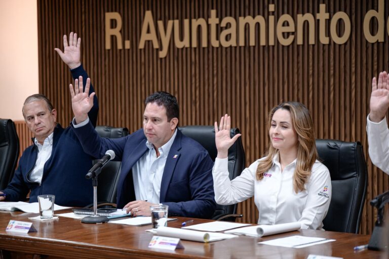 Reconoce Javier Díaz avances del DIF Saltillo