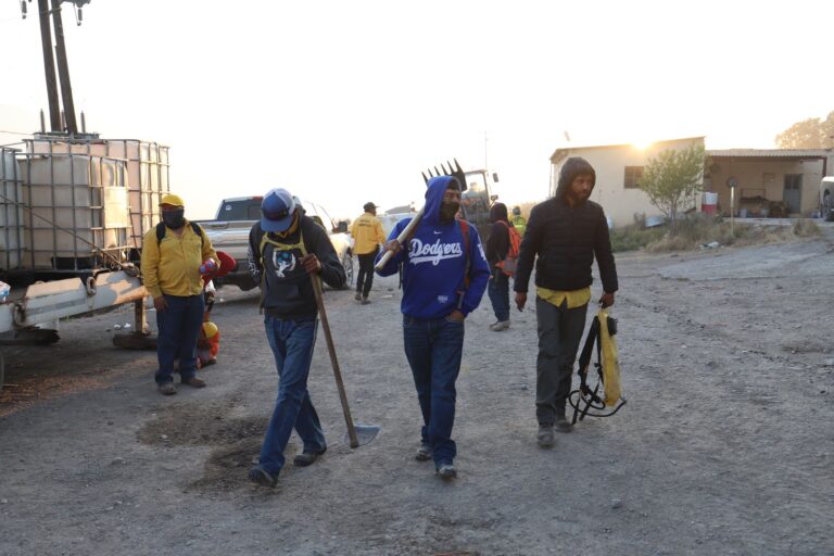 Refuerzan combate al incendio en Huachichil; se han consumido 250 hectáreas