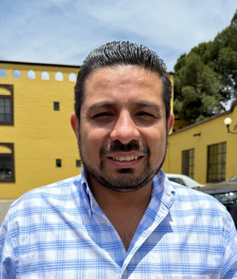 Se benefician más de 250 familias en Ramos Arizpe con entrega de tinacos a bajo costo