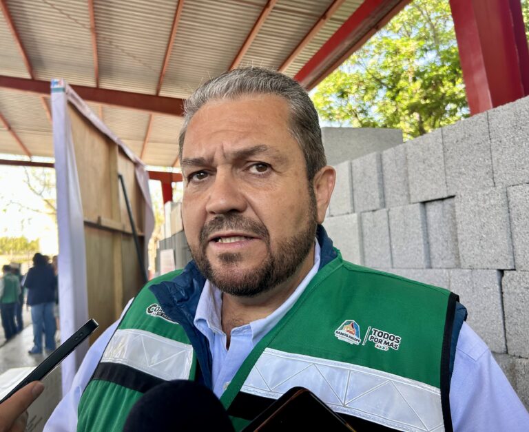 Se extenderá a las comunidades rurales de Ramos Arizpe entrega de apoyos escolares: Tomás Gutiérrez