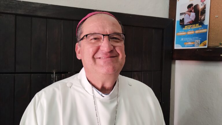 Vocaciones deben ser un llamado de amor y no un destino impuesto: obispo de Saltillo