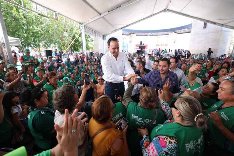 Anuncia Manolo 1 mil 500 millones para obras sociales