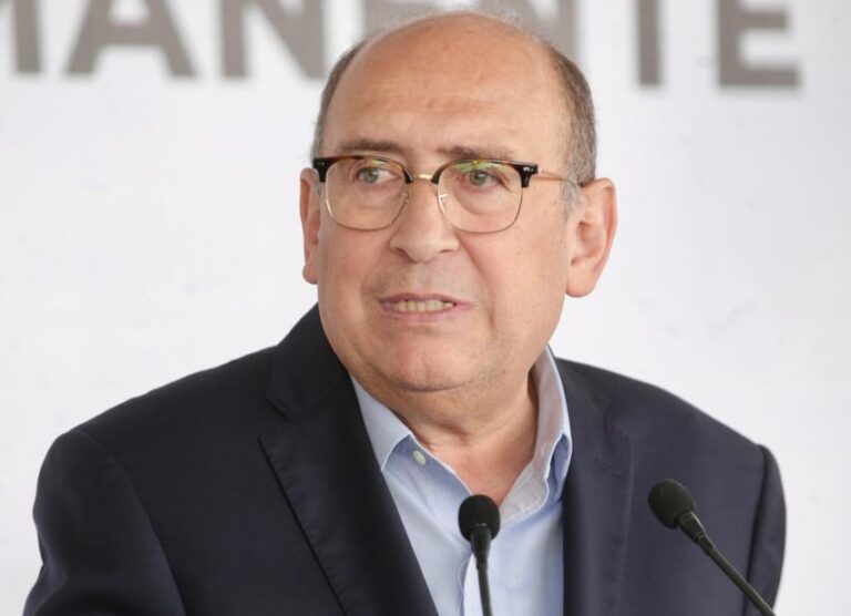 Cuando se calla a los periodistas o se mata a los políticos, se atenta contra la democracia: Rubén Moreira