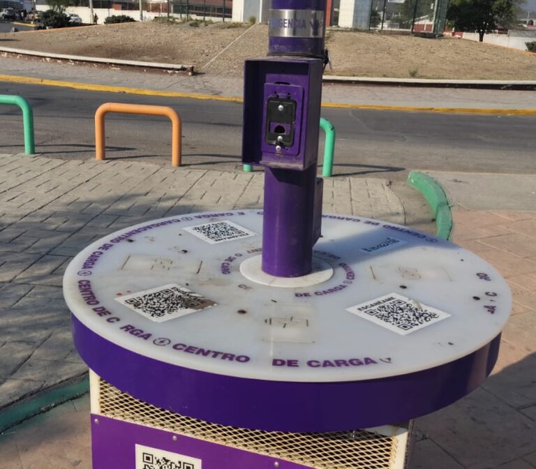 Desmantelan vándalos módulos de atención a mujeres en Saltillo