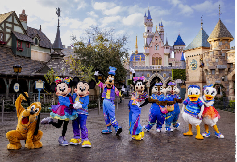 Festeja Disney California siete décadas