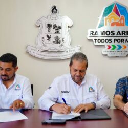 Firma Tomás convenio en pro de la salud mental de los jóvenes de Ramos1