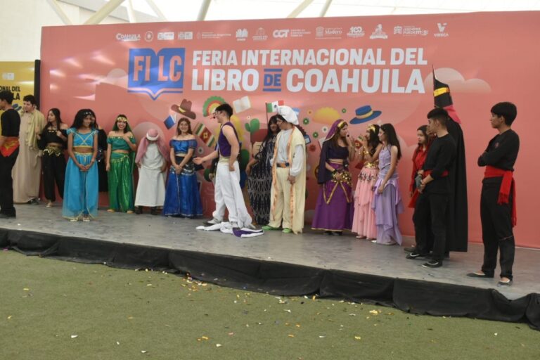 Gran respuesta del público en la FILC Torreón: Tecnología, libros y pensamiento se dan cita en la feria