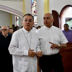 Honran legado episcopal de obispos con develación de bustos en el Colegio San José de Saltillo7