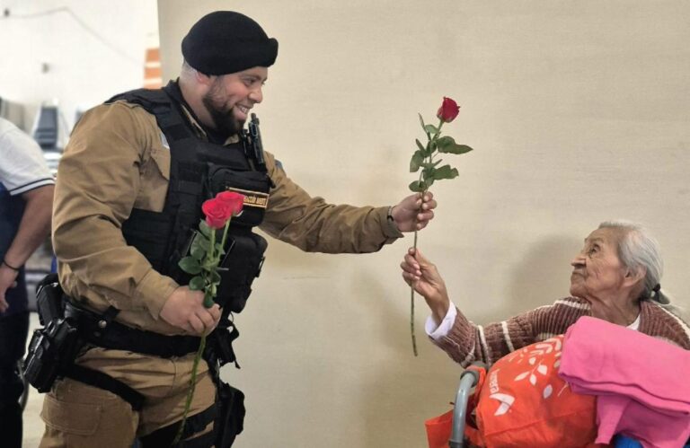 La Comisaría de Seguridad y Protección Ciudadana felicita a las madres en su día