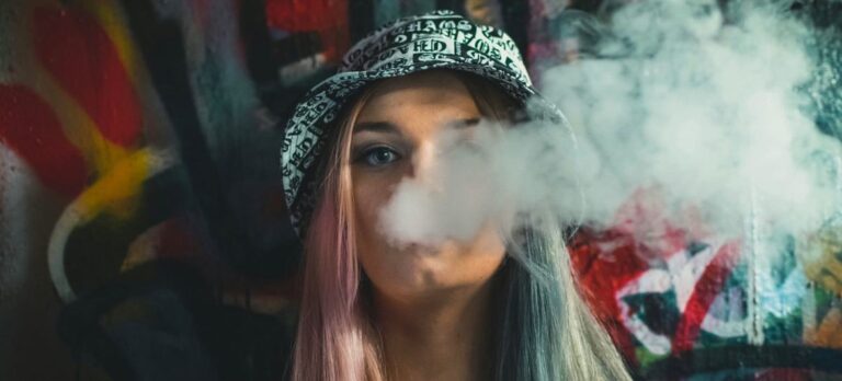 Los sabores en productos de tabaco atrapan a una nueva generación en la adicción