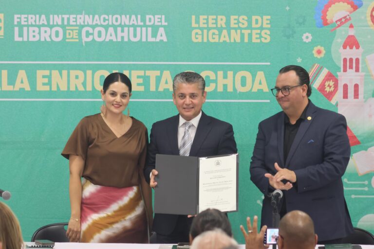 Presenta Congreso edición especial de la Constitución de Coahuila de 1852