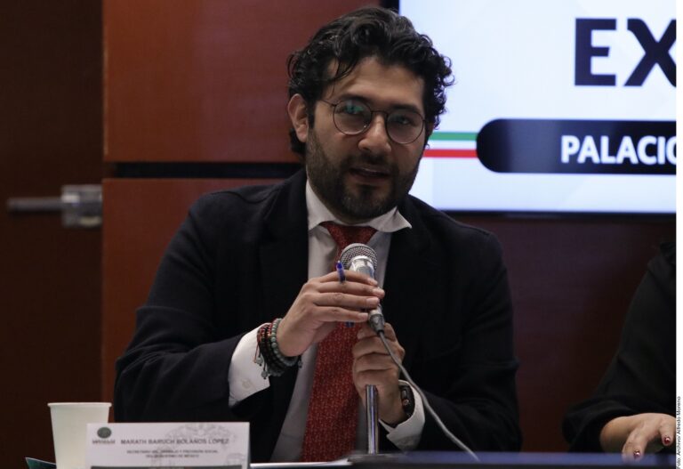 Anuncian instauración gradual de semana laboral de 40 horas