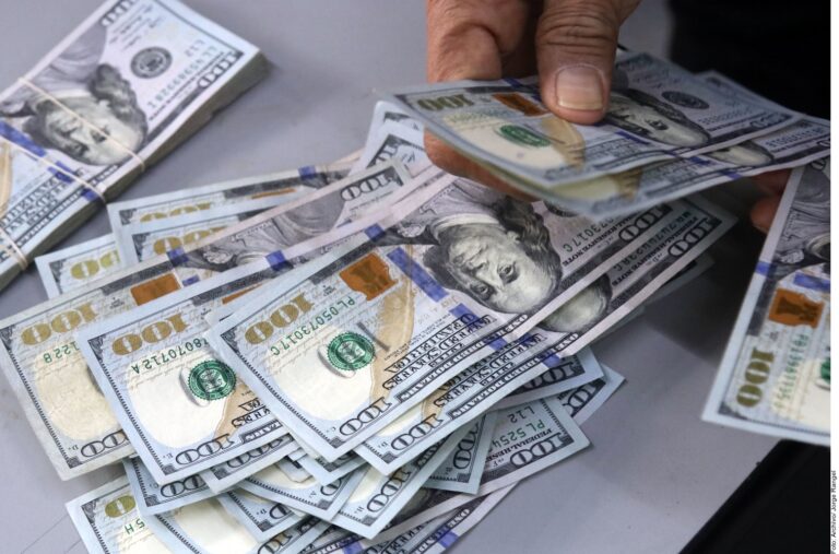 Aprueba Cámara baja de EU impuesto de 3.5% a remesas