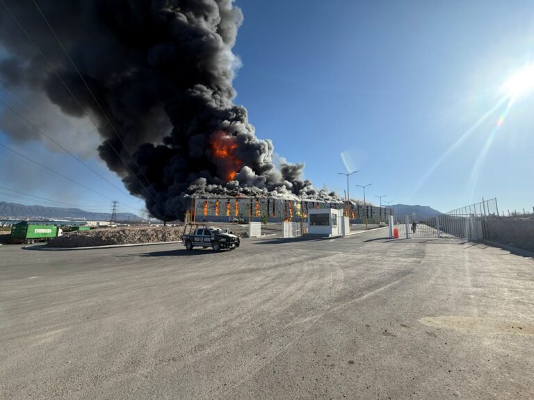 Durará dos días peritaje para determinar si incendio en planta de Daimay fue o no provocado