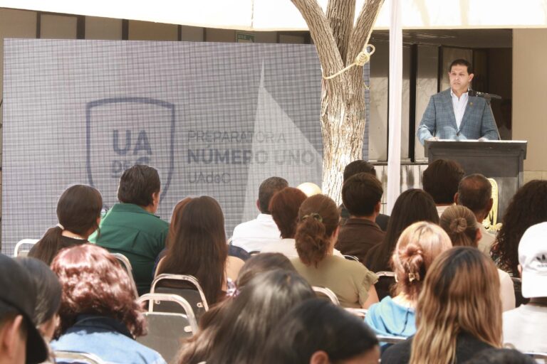 Ejemplo de identidad y trabajo la comunidad universitaria de la Preparatoria Número 1 de la UA de C