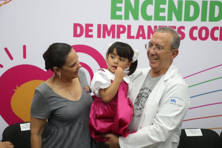 Encendido de implantes cocleares: un logro conjunto que transforma vidas en Coahuila