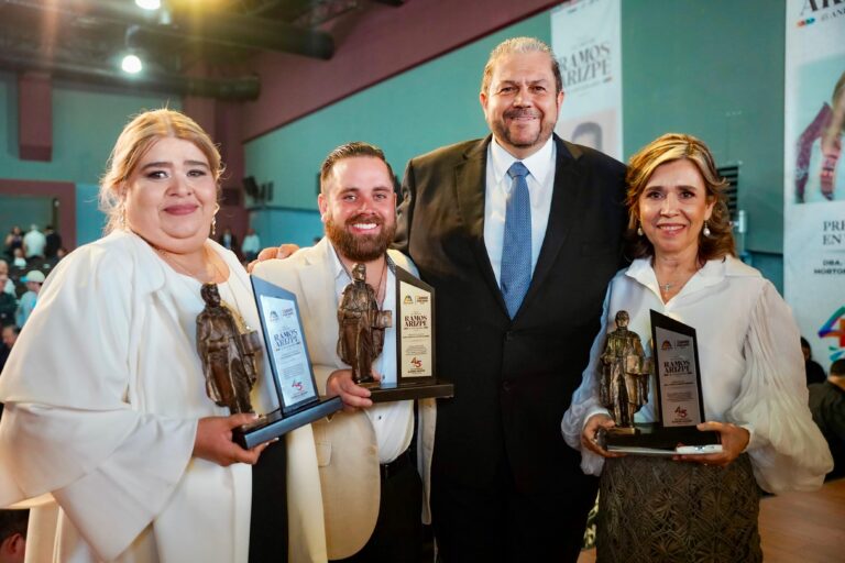 Entregan la presea “Miguel Ramos Arizpe” en sesión solemne