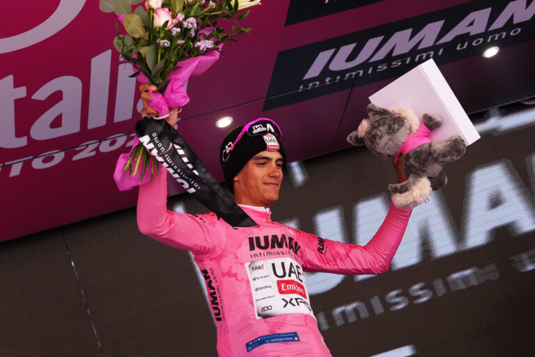 Imbatible Del Toro, resiste la montaña y sigue líder