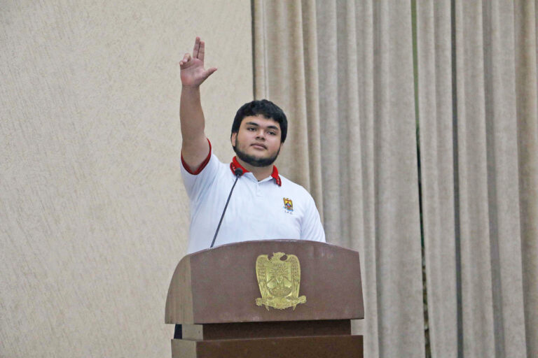 Logra alumno de preparatoria de Monclova el mejor promedio de bachilleratos de la UA de C