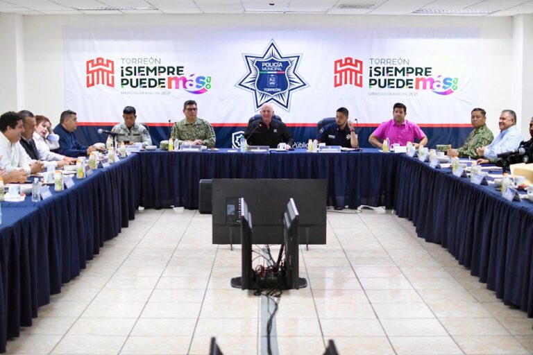 Román Cepeda González refuerza operativos de seguridad vial y proximidad social en Torreón y reconoce actos heroicos de elementos de la DSPM