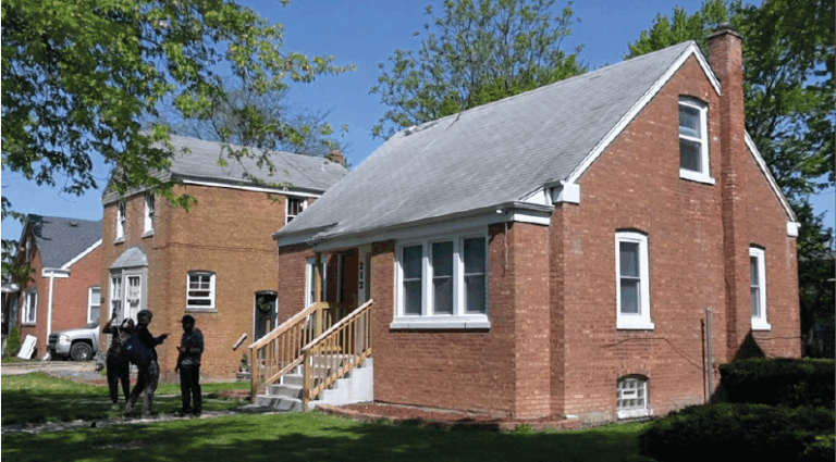 Sale a subasta la casa donde nació el papa León XIV en Estados Unidos