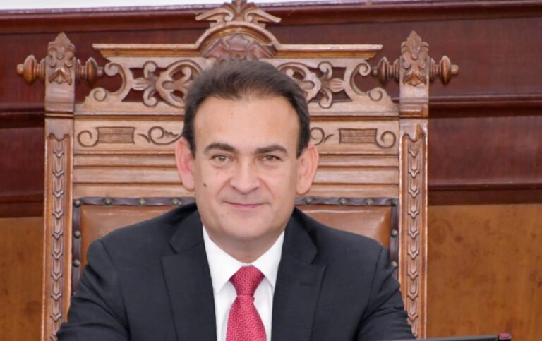 Solicita Álvaro Moreira a federación la aplicación oportuna de recursos para vacunas