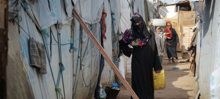 Tras la fachada de calma en Yemen, no está la paz