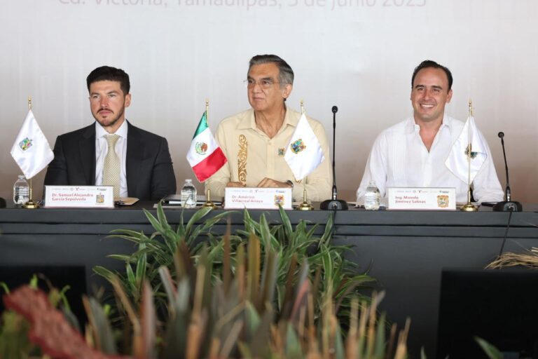 Se reúne Manolo con gobernadores de Tamaulipas y Nuevo León