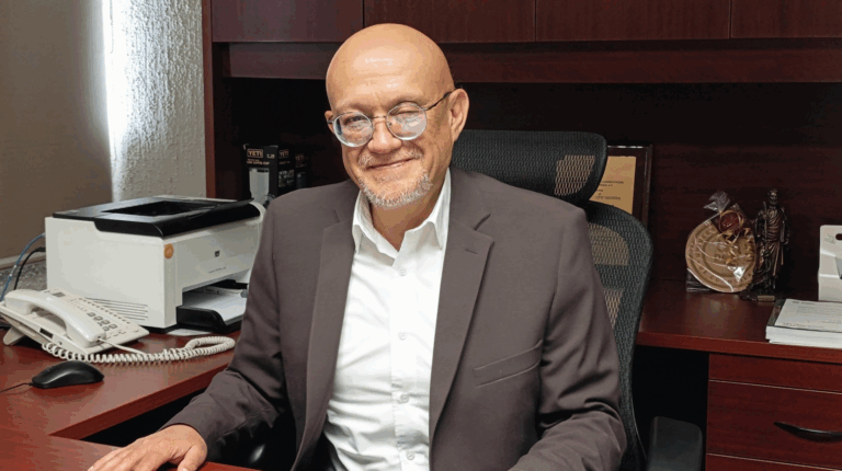 Busca Facultad de Medicina prevenir adicciones en adolescentes y jóvenes