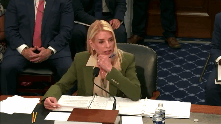 Incluye EU a México en lista de ‘adversarios’ junto a Irán