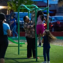 Cientos de familias disfrutan de la plaza Mirasierra Spurs4