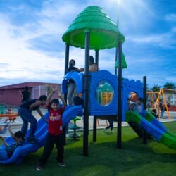 Cientos de familias disfrutan de la plaza Mirasierra Spurs5