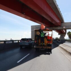 Delimita Saltillo carriles centrales en El Sarape