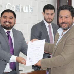 Entrega IEC constancias de mayoría a magistrados del Poder Judicial de Coahuila22