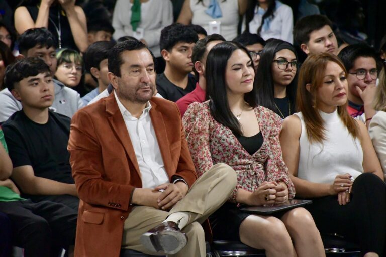 La Universidad Tecnológica de Coahuila impulsa el diálogo sobre el futuro de la educación y la industria